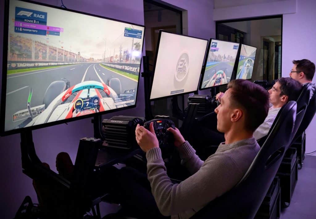 Racing simulator huren bij Rebelz Gaming voor zakelijke events en beurzen