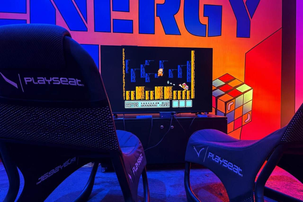 Retro Gaming Experience met arcadekasten en game stations voor TotalEnergies-event
